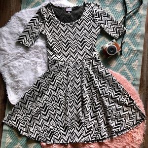 LuLaRoe Nicole A-Line Chevron Dress